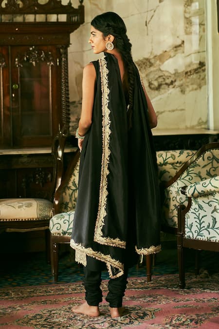 Shop The Whole Nine Yards Black Silk Embroidery Scoop Neck Karvi Hand Kurta Churidar Set at Aza Fashions Shop_The Whole Nine Yards_Black Silk Embroidery Scoop Neck Karvi Hand Kurta Churidar Set _at_Aza_Fashions