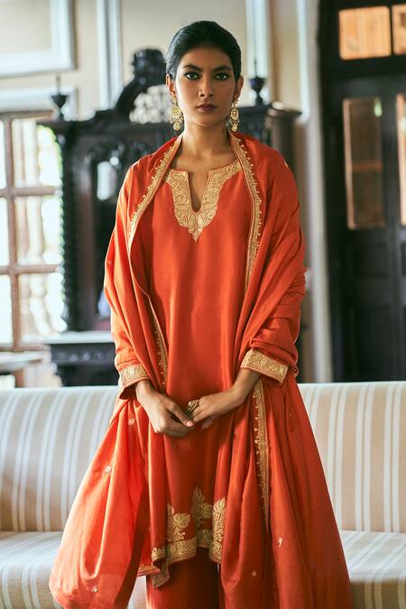 The Whole Nine Yards Orange Silk Embroidery Split V-neck Nalika Placement Hand Kurta Pant Set Online at Aza Fashions The Whole Nine Yards_Orange Silk Embroidery Split V-neck Nalika Placement Hand Kurta Pant Set _Online_at_Aza_Fashions
