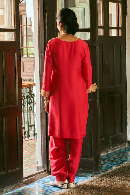 Shop The Whole Nine Yards Red Silk Embroidery Round Neck Rewa Hand Kurta Pant Set at Aza Fashions Shop_The Whole Nine Yards_Red Silk Embroidery Round Neck Rewa Hand Kurta Pant Set _at_Aza_Fashions