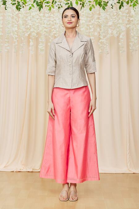 Nazaakat By Samara Singh_Beige Chanderi Notched Metallic Pattern Top _at_Aza_Fashions