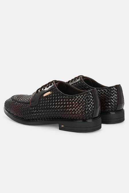 Lafattio_Maroon Hand Woven Textured Lace Up Shoes  _at_Aza_Fashions
