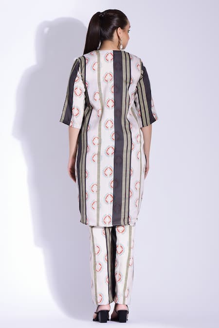 Shop Studio Surbhi Off White Cotton, Silk V-neck Abstract Block Print Kurta With Pant at Aza Fashions Shop_Studio Surbhi_Off White Cotton, Silk V-neck Abstract Block Print Kurta With Pant _at_Aza_Fashions