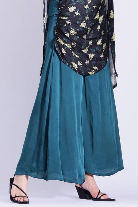 Buy Studio Surbhi Green Georgette, Satin Embroidery Round Neck Pant Saree With Blouse Online at Aza Fashions Buy_Studio Surbhi_Green Georgette, Satin Embroidery Round Neck Pant Saree With Blouse _Online_at_Aza_Fashions