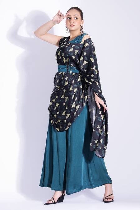 Studio Surbhi Green Georgette, Satin Embroidery Round Neck Pant Saree With Blouse at Aza Fashions Studio Surbhi_Green Georgette, Satin Embroidery Round Neck Pant Saree With Blouse _at_Aza_Fashions