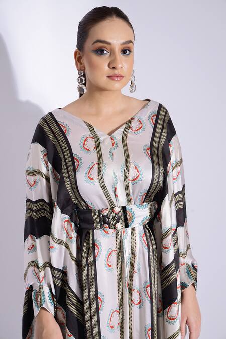 Shop Studio Surbhi Off White Georgette Cut Work V-neck Geometric Digital Print Kaftan And Pant Set Online at Aza Fashions Shop_Studio Surbhi_Off White Georgette Cut Work V-neck Geometric Digital Print Kaftan And Pant Set _Online_at_Aza_Fashions