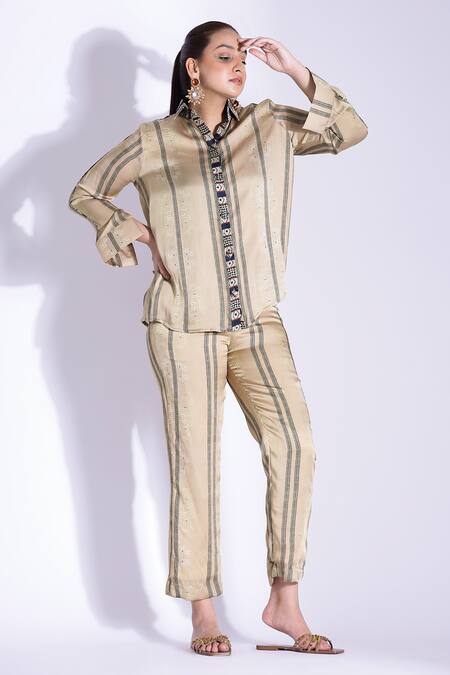 Studio Surbhi_Beige Georgette, Satin Embroidery Split Placement Printed Shirt And Pant Set _Online_at_Aza_Fashions