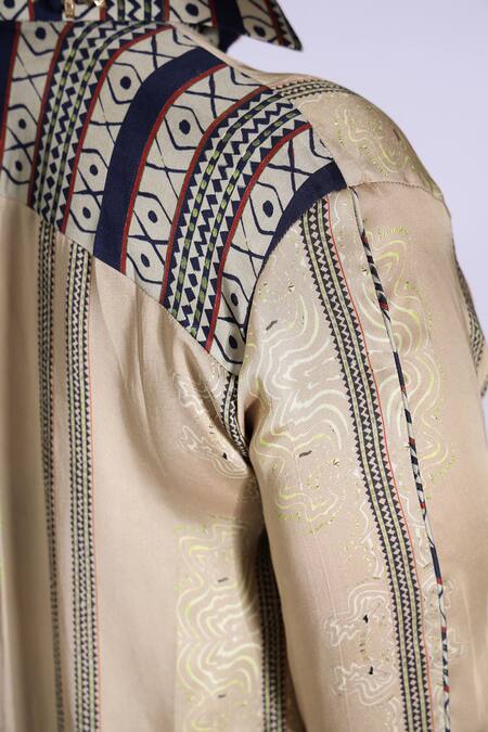 Studio Surbhi_Beige Georgette, Satin Embroidery Split Placement Printed Shirt And Pant Set _at_Aza_Fashions
