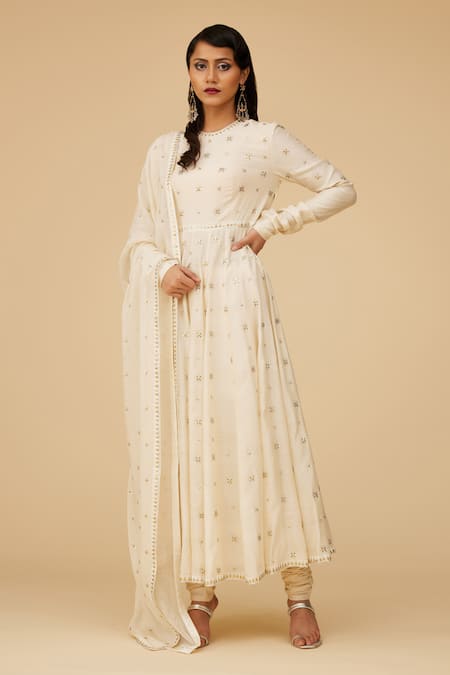 Priyal Prakash Ivory Chanderi, Cotton, Viscose Sequins, Zari Bloom Embroidered Anarkali Set Online at Aza Fashions Priyal Prakash_Ivory Chanderi, Cotton, Viscose Sequins, Zari Bloom Embroidered Anarkali Set _Online_at_Aza_Fashions