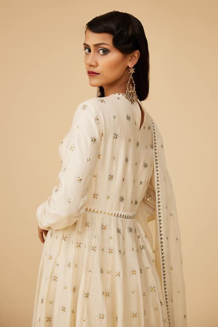Priyal Prakash Ivory Chanderi, Cotton, Viscose Sequins, Zari Bloom Embroidered Anarkali Set at Aza Fashions Priyal Prakash_Ivory Chanderi, Cotton, Viscose Sequins, Zari Bloom Embroidered Anarkali Set _at_Aza_Fashions