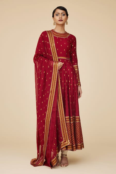 PRIYAL PRAKASH Sequin Bloom Jaal Embroidered Anarkali Set 