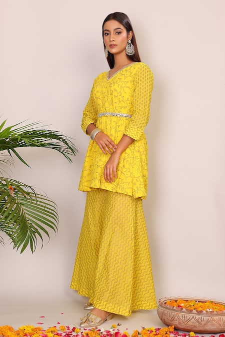 Buy_Nazar By Indu_Yellow Cotton Embroidery V-neck Floral Print Kurta And Palazzo Set _Online_at_Aza_Fashions