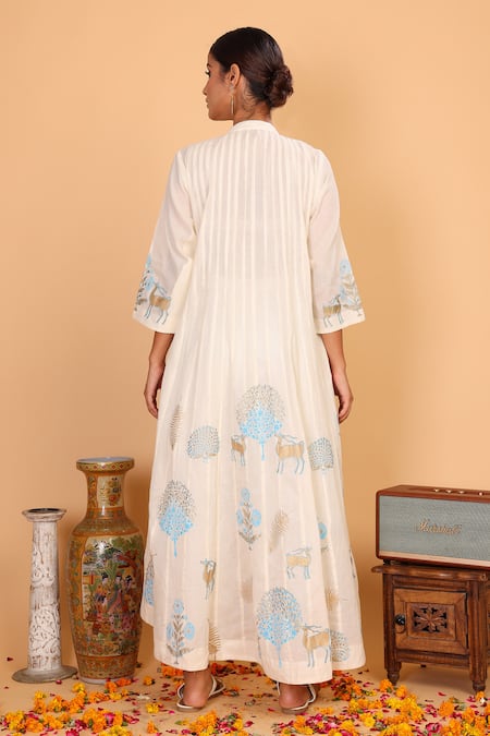 Shop_Nazar By Indu_White Cotton Embroidery Mandarin Collar Jungle Print Anarkali Pant Set _at_Aza_Fashions