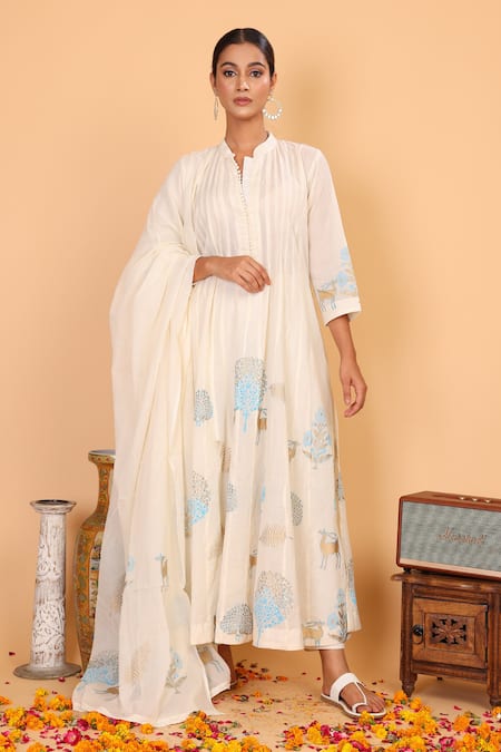 Buy_Nazar By Indu_White Cotton Embroidery Mandarin Collar Jungle Print Anarkali Pant Set _Online_at_Aza_Fashions