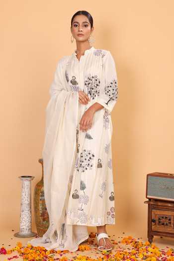 Nazar By Indu_White Cotton Embroidery Mandarin Collar Jungle Print Anarkali Pant Set _at_Aza_Fashions