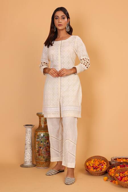 Nazar By Indu_Off White Cotton Cut Work Round Neck Sleeve Kurta And Pant Set _Online_at_Aza_Fashions