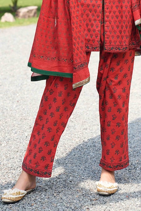 Buy_Nazar By Indu_Red Cotton Embroidery V-neck Hand Block Print Kurta Pant Set _Online_at_Aza_Fashions