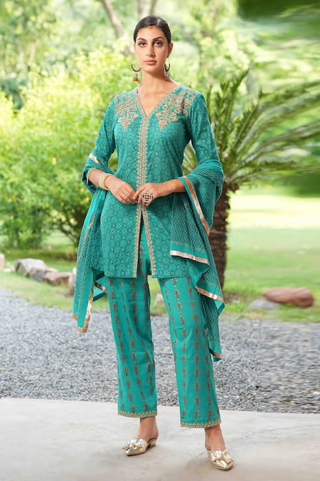 Shop Embroidered Handloom Cotton Kurta Pants Set 3677 Online - Women Plus