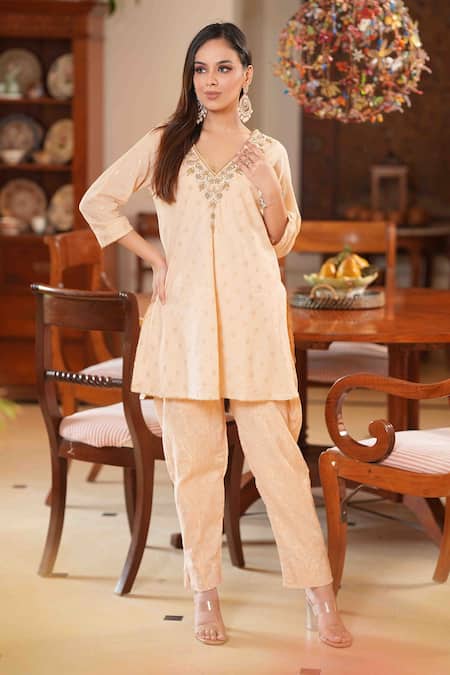 Shop_Nazar By Indu_Beige Cotton Embroidery V-neck Hand Block Textured Kurta And Pant Set _Online_at_Aza_Fashions