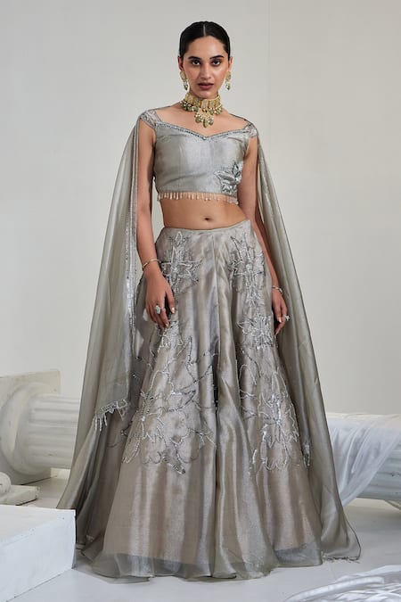 45 Ravishing Maroon Bridal Lehenga designs to swoon over