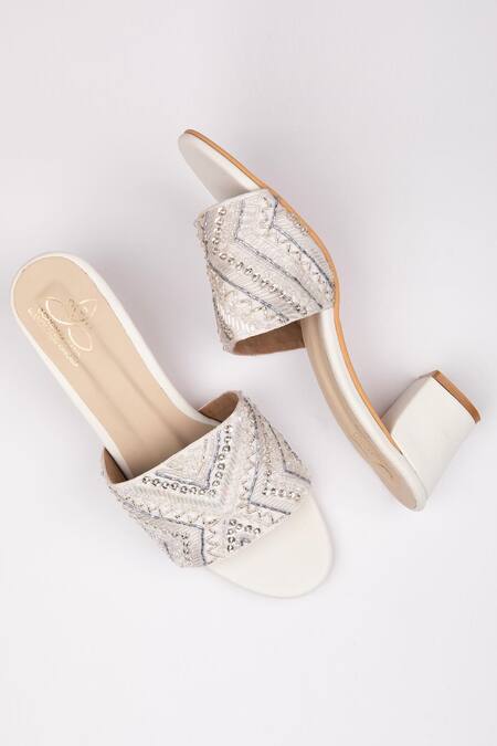 Shop SCHON ZAPATO White Embroidered Heera Heels Online at Aza Fashions Shop_SCHON ZAPATO_White Embroidered Heera Heels _Online_at_Aza_Fashions