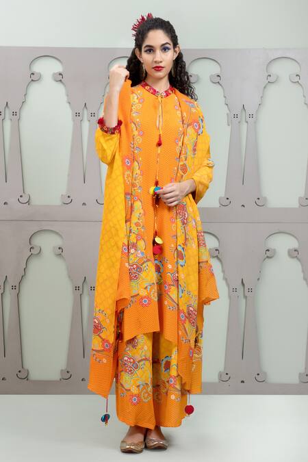 Shop_Lila_Multi Color Crepe Embroidery, Sequins Floral Jaal Pattern Kurta Pant Set_Online_at_Aza_Fashions