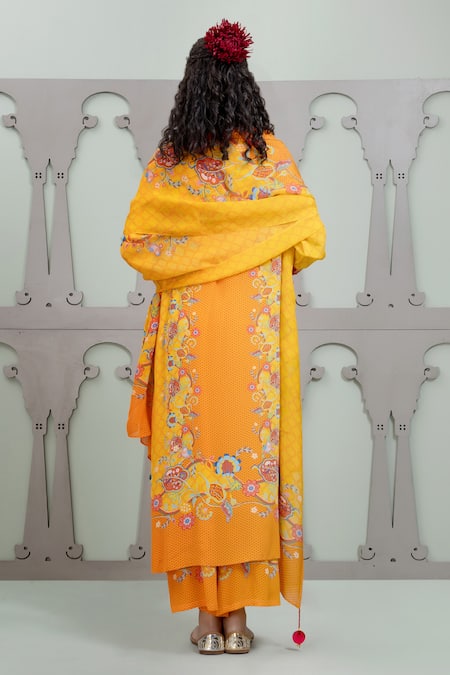 Lila_Multi Color Crepe Embroidery, Sequins Floral Jaal Pattern Kurta Pant Set_at_Aza_Fashions