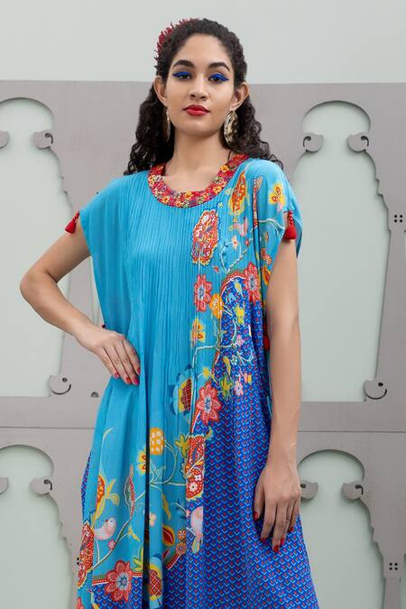 Buy_Lila_Blue Crepe Embroidery, Sequins Round Floral Pattern Tonal Ombre Kurta With Pant_Online_at_Aza_Fashions