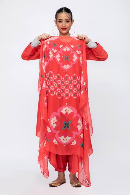 Lila Red Cotton, Silk, Chiffon Xena Asymmetric Kurta Set With Printed Dupatta at Aza Fashions Lila_Red Cotton, Silk, Chiffon Xena Asymmetric Kurta Set With Printed Dupatta_at_Aza_Fashions