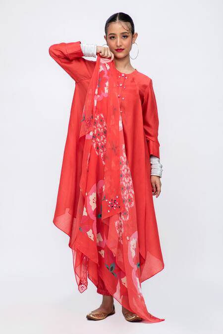 Buy Lila Red Cotton, Silk, Chiffon Xena Asymmetric Kurta Set With Printed Dupatta Buy_Lila_Red Cotton, Silk, Chiffon Xena Asymmetric Kurta Set With Printed Dupatta