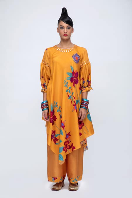 Lila Yellow Cotton Silk Blend Printed Floral Round Cara Asymmetric Kurta And Pant Set 