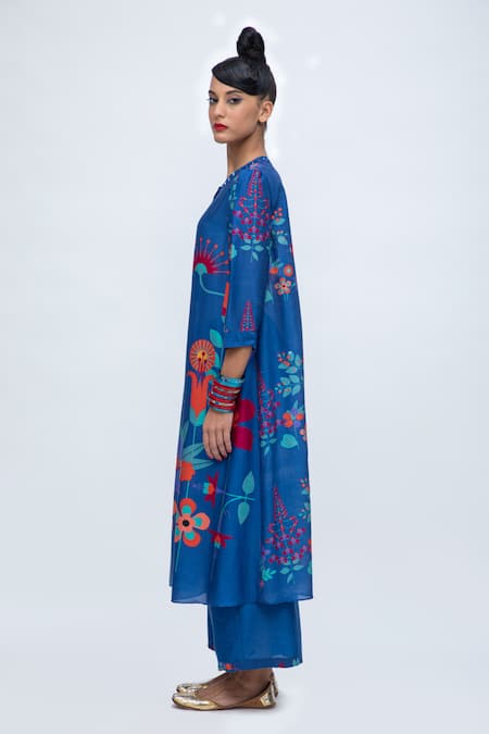 Lila Blue Cotton, Silk Embroidery, Cheema Floral Print Straight Kurta And Pant Set Online at Aza Fashions Lila_Blue Cotton, Silk Embroidery, Cheema Floral Print Straight Kurta And Pant Set_Online_at_Aza_Fashions