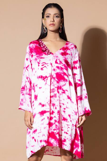 Buy_Zeefaa_Magenta Modal, Satin Embroidery, Sequins V-neck Tie-dyed V Kurta_Online_at_Aza_Fashions