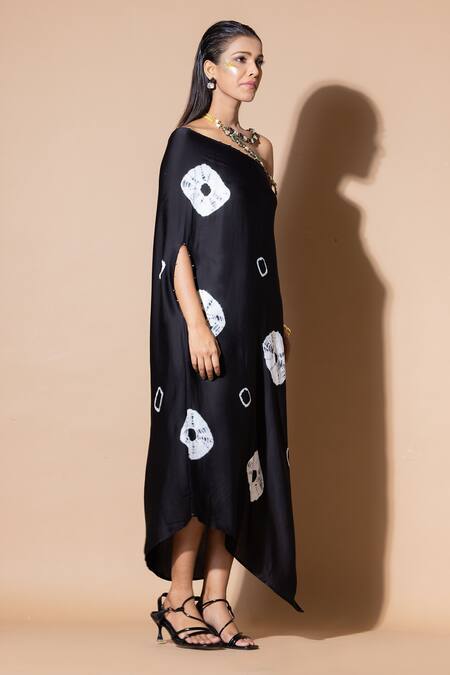 Buy Zeefaa Black Modal, Satin Embroidery, Beads One Shoulder Abstract Kaftan Online at Aza Fashions Buy_Zeefaa_Black Modal, Satin Embroidery, Beads One Shoulder Abstract Kaftan_Online_at_Aza_Fashions