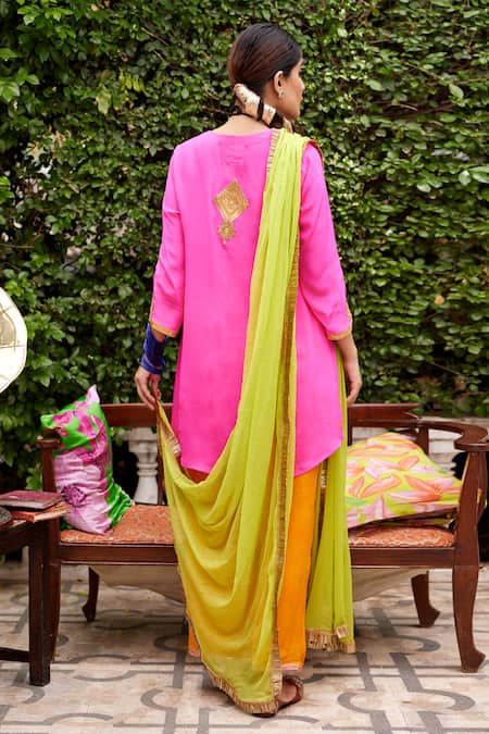 Shop Nimbu Mirchi Pink Chiffon, Crepe Sequins, Zari Round Neck Flora Embroidered Kurta Set at Aza Fashions Shop_Nimbu Mirchi_Pink Chiffon, Crepe Sequins, Zari Round Neck Flora Embroidered Kurta Set _at_Aza_Fashions