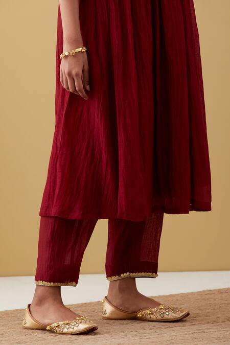 Tashee_Red Chanderi Sequins, Beads V-neck Neckline Embroidered Kurta Pant Set _at_Aza_Fashions