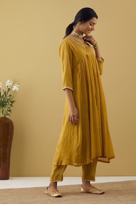 Tashee Chanderi Gathered Kurta & Pant Set 