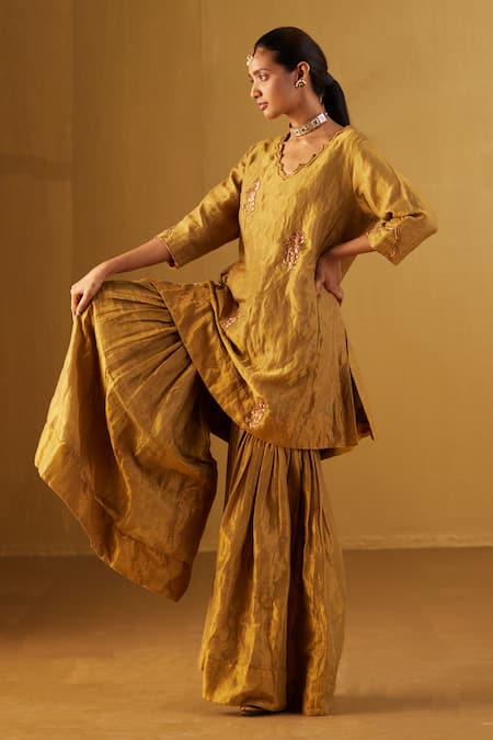 Buy_Shorshe Clothing_Gold Handloom Cotton, Linen Embroidery Scoop Tannu Tissue Kurta And Sharara Set _Online_at_Aza_Fashions