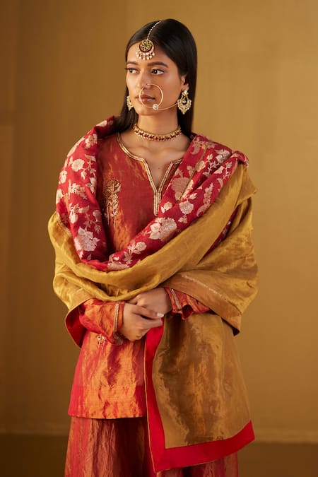 Shop Shorshe Clothing Red Brocade, Handloom Cotton Embroidery, Lace Botanical Woven Dupatta Online at Aza Fashions Shop_Shorshe Clothing_Red Brocade, Handloom Cotton Embroidery, Lace Botanical Woven Dupatta _Online_at_Aza_Fashions