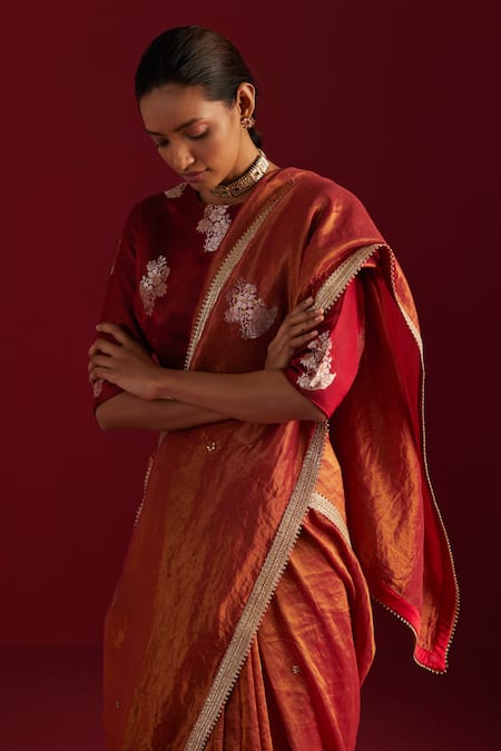 Shorshe Clothing Red Handloom Cotton Embroidery Gulal Applique Saree Online at Aza Fashions Shorshe Clothing_Red Handloom Cotton Embroidery Gulal Applique Saree _Online_at_Aza_Fashions