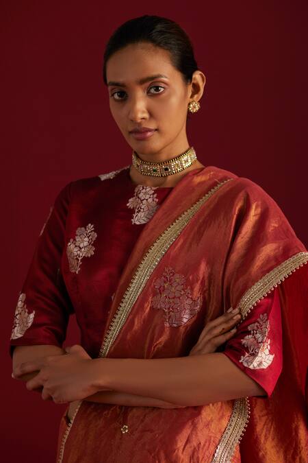 Buy Shorshe Clothing Red Handloom Cotton Embroidery Gulal Applique Saree Online at Aza Fashions Buy_Shorshe Clothing_Red Handloom Cotton Embroidery Gulal Applique Saree _Online_at_Aza_Fashions