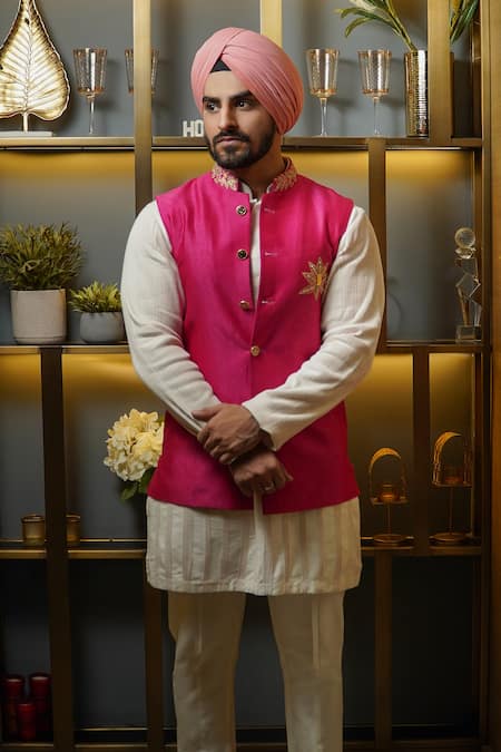 Buy_Soniya G_Pink Cotton Embroidery Floral Self Print Bundi Kurta Set _Online_at_Aza_Fashions