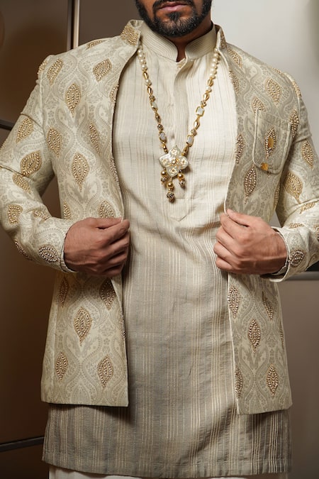 Buy Soniya G Ivory Cotton Embroidery Damask Bundi Set Online at Aza Fashions Buy_Soniya G_Ivory Cotton Embroidery Damask Bundi Set _Online_at_Aza_Fashions