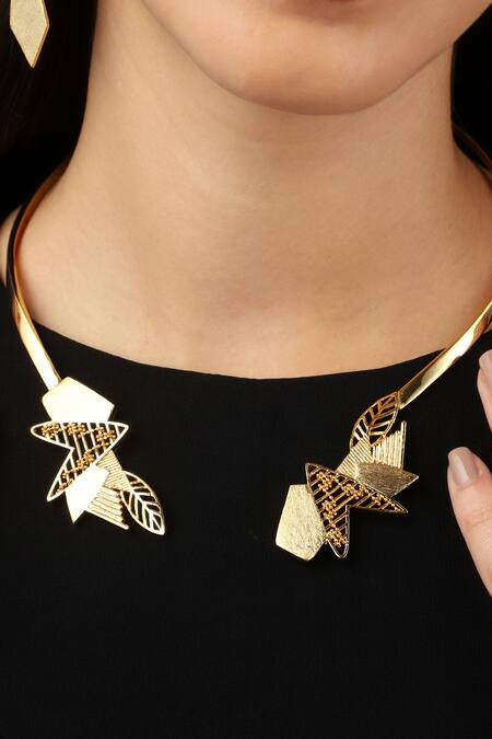 Shop Itrana Gold Plated Cutwork Open Necklace Shop_Itrana_Gold Plated Cutwork Open Necklace