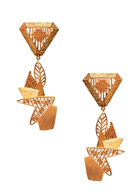 Aggregate 130+ triangle shaped gold earrings best