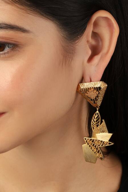 Shop Itrana Gold Plated Cut Work, Chains Triangle Shaped Earrings at Aza Fashions Shop_Itrana_Gold Plated Cut Work, Chains Triangle Shaped Earrings _at_Aza_Fashions