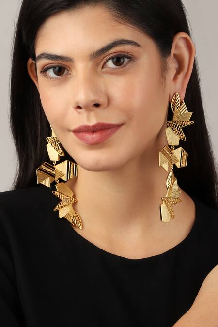 Buy Itrana Gold Plated Cut Work, Chains Abstract Pattern Cutwork Earrings Buy_Itrana_Gold Plated Cut Work, Chains Abstract Pattern Cutwork Earrings