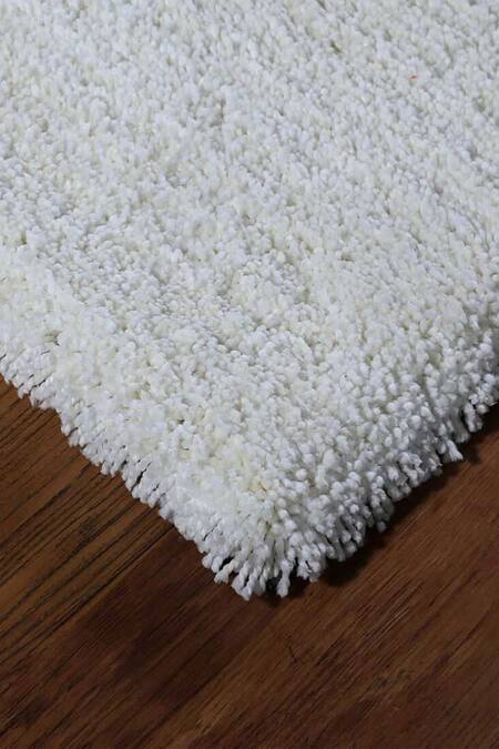 Buy_Kaleen India_White 100% Polyester Hand Tufted Daisy Rectangle Rug_Online_at_Aza_Fashions