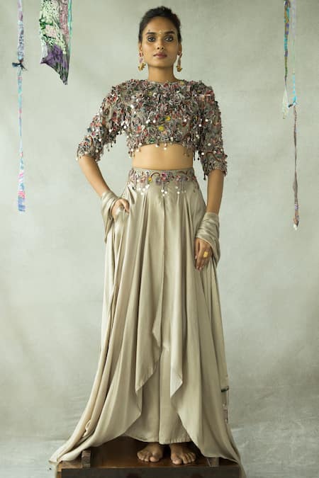DOH TAK KEH Gold Cupro Satin Embroidered Bead Chamma Blouse Skirt Set 
