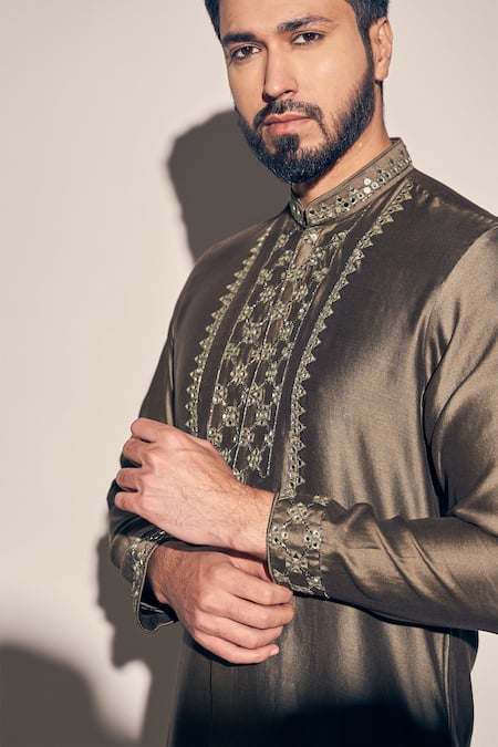 Kaaj Button X AZA_Green Chanderi, Satin Mirrors Placement Kurta With Pant _Online_at_Aza_Fashions