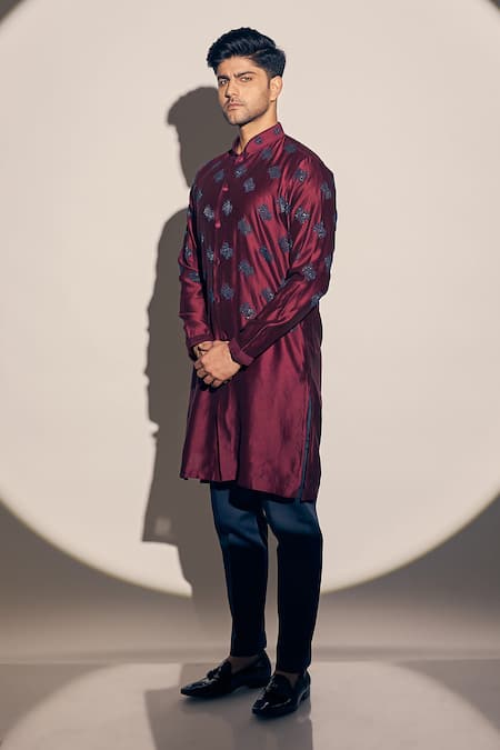 Buy_Kaaj Button X AZA_Maroon Chanderi, Satin Cut Work Cutdana Embroidered Kurta With Pant _Online_at_Aza_Fashions